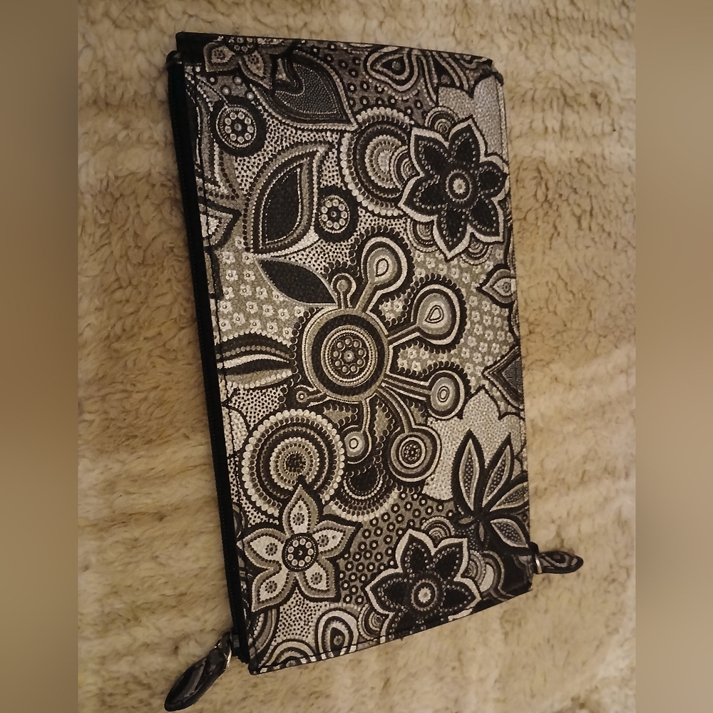 Lodis (r) 2 sides embossed clutch - Picture 3 of 8